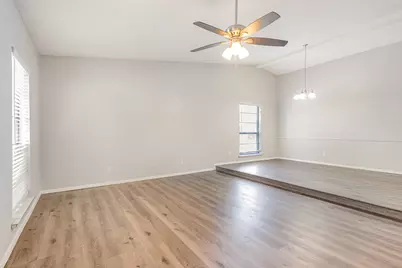 2808 Treeview Drive, Arlington, TX 76016 - Photo 3