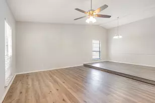 2808 Treeview Dr, Arlington, TX 76016 - Photo 3