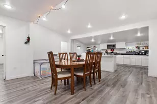 10735 Hilltop Cir, Quinlan, TX 75474 - Photo 11