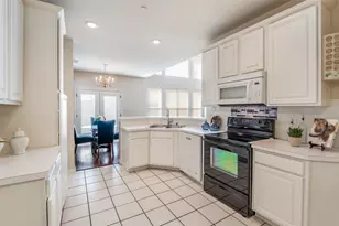 908 Englewood Ln, Plano, TX 75025 - Photo 9