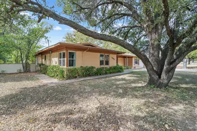 1801 Yale Street, River Oaks, TX 76114 - Photo 3