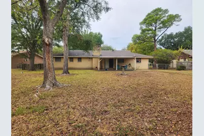 2821 McCarley Drive, Commerce, TX 75428 - Photo 5