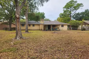 2821 Mccarley Dr, Commerce, TX 75428 - Photo 5