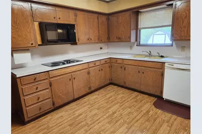 2821 McCarley Drive, Commerce, TX 75428 - Photo 9