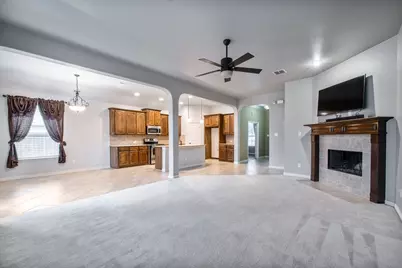 556 Bretts Way, Burleson, TX 76028 - Photo 13