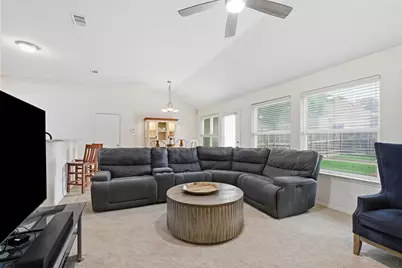 833 Aylesbury Drive, Allen, TX 75002 - Photo 13