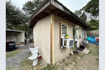 1307 Neptune Road, Dallas, TX 75216 - Photo 13