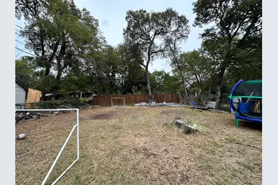 1307 Neptune Road, Dallas, TX 75216 - Photo 15