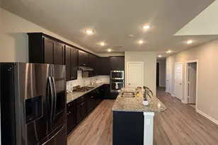 5437 W Wedge Wood Dr, Haltom City, TX 76137 - Photo 9