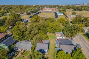 1403 Gurley Ave, Waco, TX 76706 - Photo 5