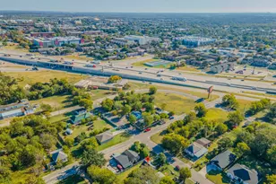 1403 Gurley Ave, Waco, TX 76706 - Photo 3