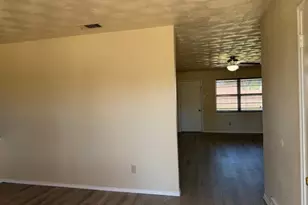 4513 Huntington Dr, Garland, TX 75042 - Photo 5