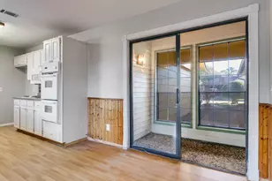 601 N Riverside Dr, Grapevine, TX 76051 - Photo 11