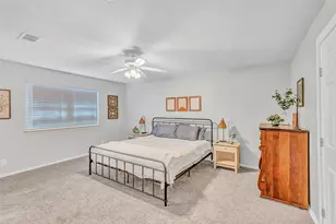 704 Tahiti Dr, Granbury, TX 76048 - Photo 31