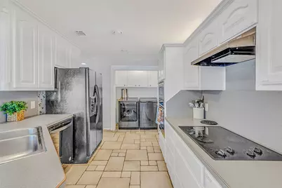 704 Tahiti Drive, Granbury, TX 76048 - Photo 23