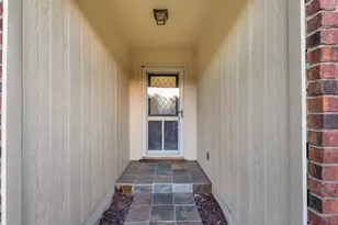 9224 Highedge Cir, Dallas, TX 75238 - Photo 27