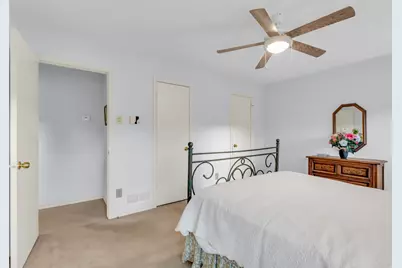 9224 Highedge Circle, Dallas, TX 75238 - Photo 15