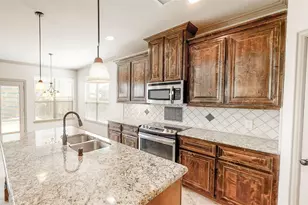 941 Lake Meadow Ln, Little Elm, TX 75068 - Photo 9