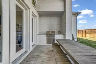 1709 Roundtree Cir E, Fort Worth, TX 76008 - Photo 29