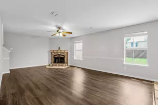 2300 Bradford Pear Dr, Little Elm, TX 75068 - Photo 5