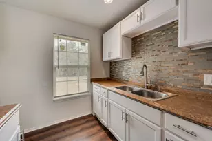 3005 Hatcher St, Fort Worth, TX 76105 - Photo 9