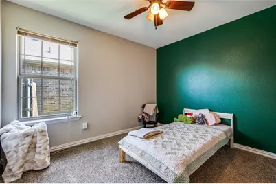 508 W Copenhavr Street, Pilot Point, TX 76258 - Photo 17