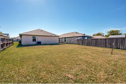 508 W Copenhavr Street, Pilot Point, TX 76258 - Photo 25