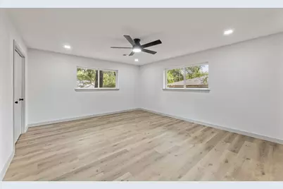 810 Sharpshire Street, Grand Prairie, TX 75050 - Photo 29