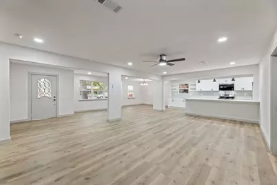 810 Sharpshire Street, Grand Prairie, TX 75050 - Photo 9