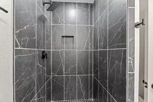 810 Sharpshire St, Grand Prairie, TX 75050 - Photo 19