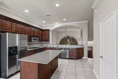 5717 Lunsford Road, Plano, TX 75024 - Photo 7