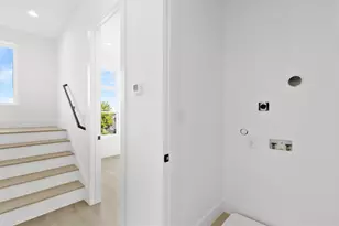 727 W 10th St, Dallas, TX 75208 - Photo 17