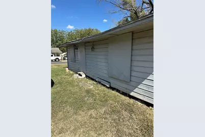 2435 Iroquois Street, Dallas, TX 75212 - Photo 3