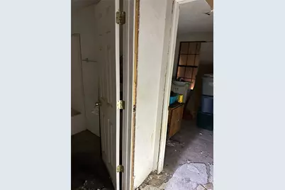 2435 Iroquois Street, Dallas, TX 75212 - Photo 13