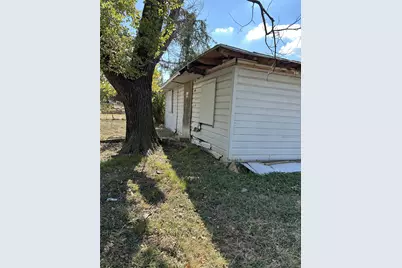 2435 Iroquois Street, Dallas, TX 75212 - Photo 1