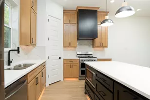 5851 Millar Dr, Dallas, TX 75236 - Photo 7