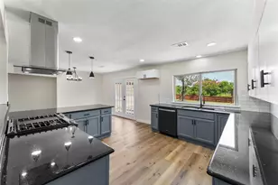 720 Burleson St, Grand Prairie, TX 75050 - Photo 11