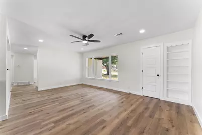 720 Burleson Street, Grand Prairie, TX 75050 - Photo 17