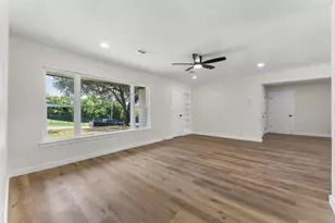 720 Burleson St, Grand Prairie, TX 75050 - Photo 15