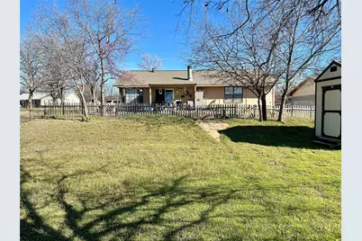 232 Hillcrest Drive, Nocona, TX 76255 - Photo 11