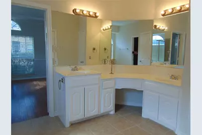 212 Crystal Lake Drive, DeSoto, TX 75115 - Photo 35