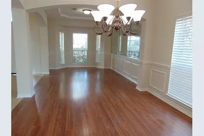 212 Crystal Lake Drive, DeSoto, TX 75115 - Photo 3