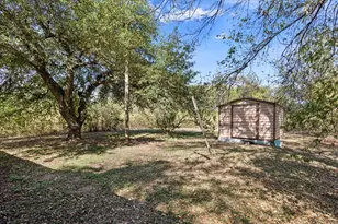 525 San Antonio St, Marlin, TX 76661 - Photo 25