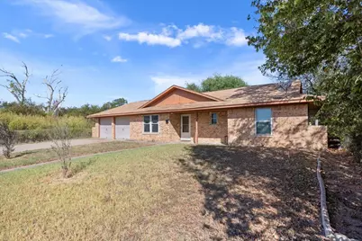 525 San Antonio Street, Marlin, TX 76661 - Photo 3