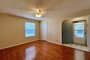 1321 Darr St, Irving, TX 75061 - Photo 3