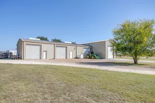 12801 County Rd 1117, Cleburne, TX 76033 - Photo 37