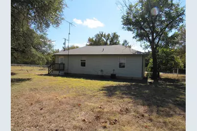 301 County Road 1607, Clifton, TX 76634 - Photo 11