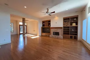 4459 Lena Ln, Irving, TX 75038 - Photo 5