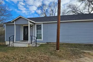 508 Gathings Ave, Covington, TX 76636 - Photo 3