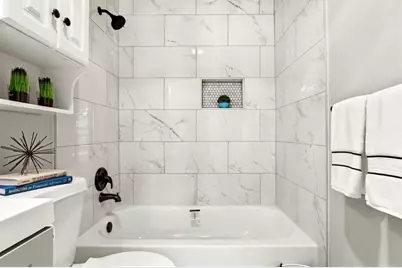 1008 Hillwood Drive, Lewisville, TX 75067 - Photo 7